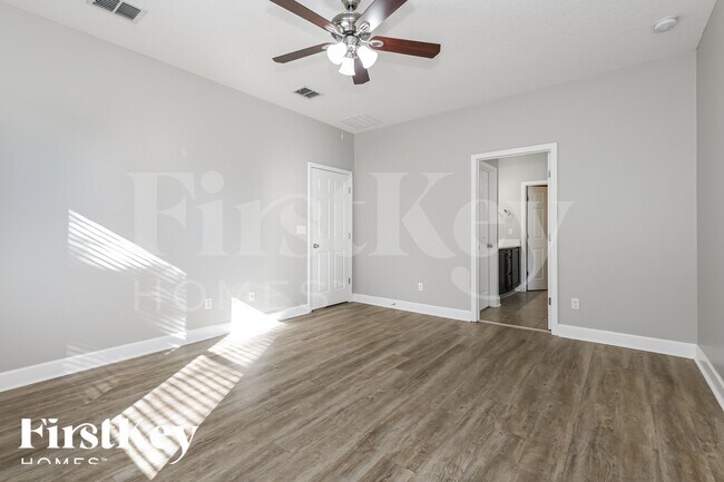Building Photo - 13710 Goodson Pl