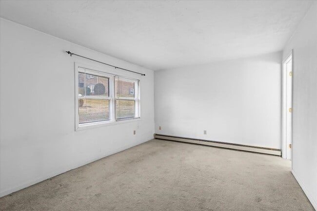 Building Photo - 610 S Franklin St