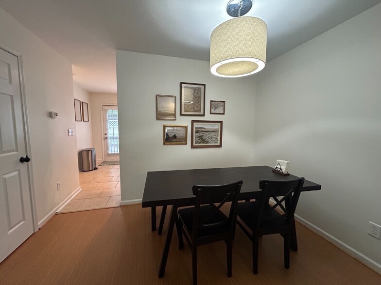 Building Photo - 169 Marquis Ct