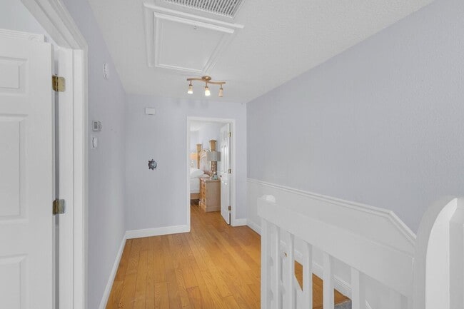 Building Photo - 4949 N Hwy A1A