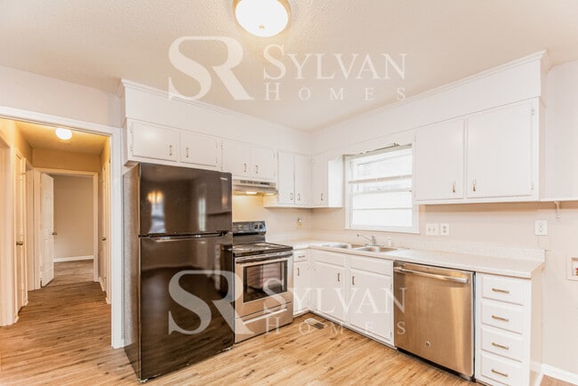 Building Photo - Life Just Got Better!