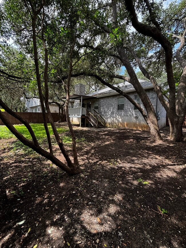 Building Photo - 13410 Alcanfor
