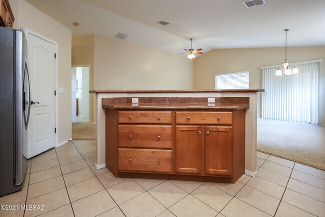 Building Photo - 10489 Bonpland Willow Dr