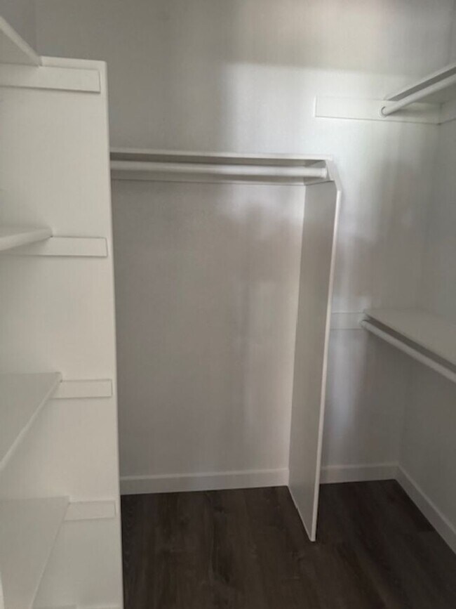 Building Photo - Home for Rent in South Sacramento