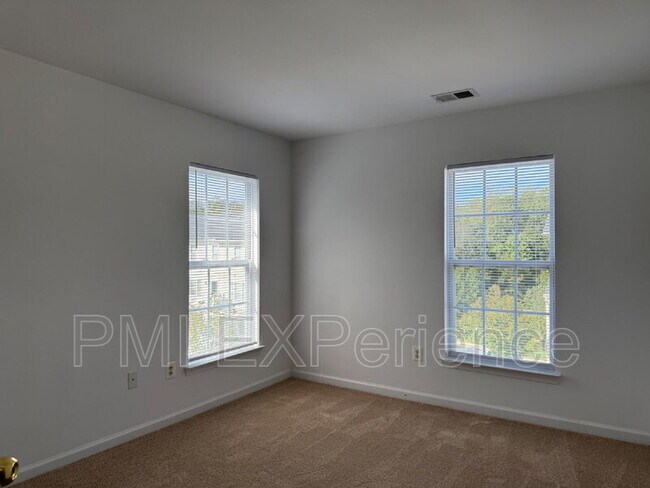 Building Photo - 12302 Open View Ln