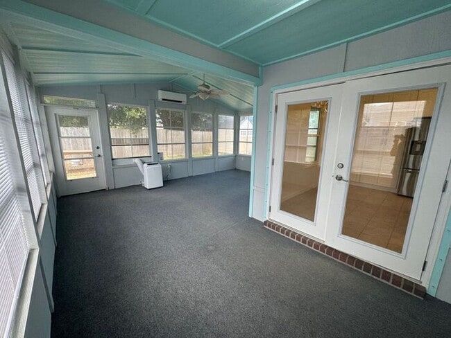 Building Photo - West Pensacola - Emerald Shores - 3 bedroo...