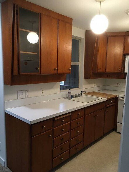 Building Photo - 14910 Bear Creek Rd NE