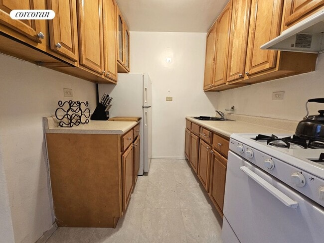 Building Photo - 135 Ocean Pkwy