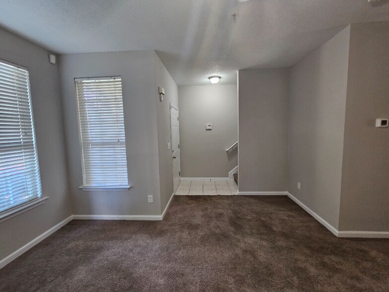 Building Photo - 128 Odyssey Turn NW