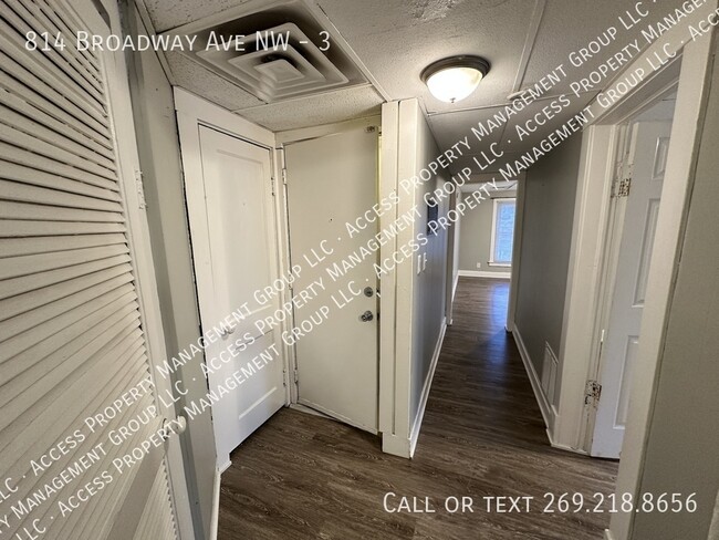 Building Photo - 814 Broadway Ave NW