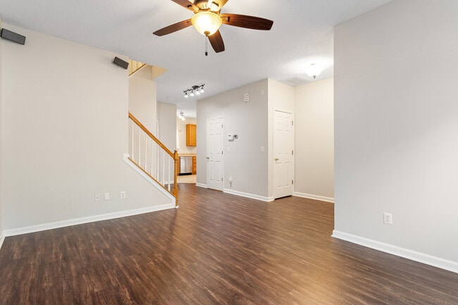 Building Photo - 1 Edgebrook Cir