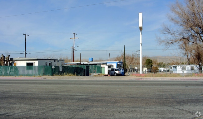 Building Photo - Desert Moon Mobile Home Park