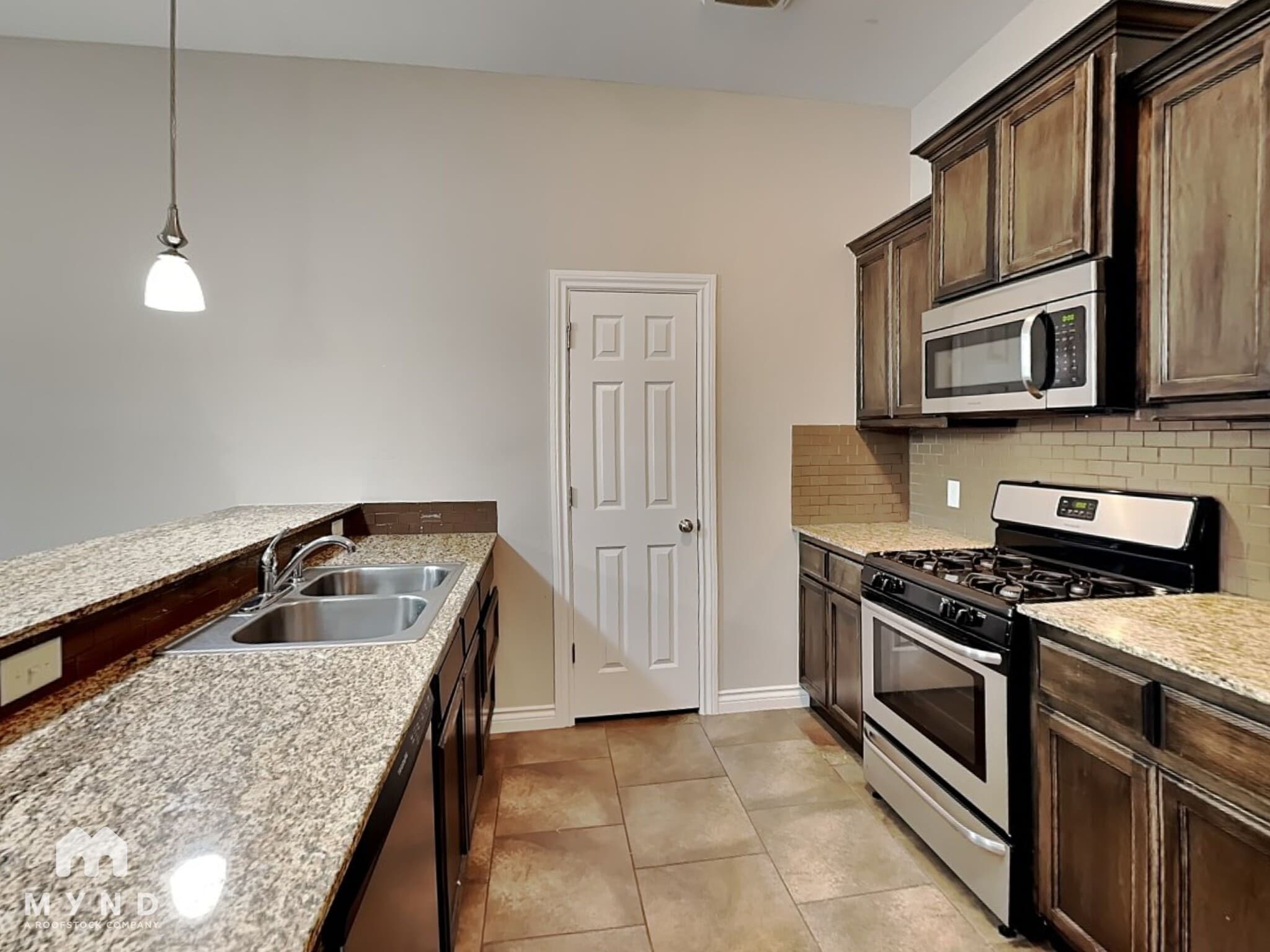 Building Photo - 1007 Merlin Dr