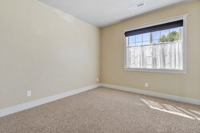 Building Photo - 4300 N Chapala Way