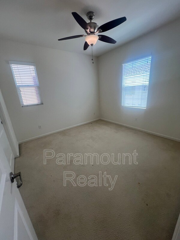Building Photo - 2017 Tarragon Rose Ct