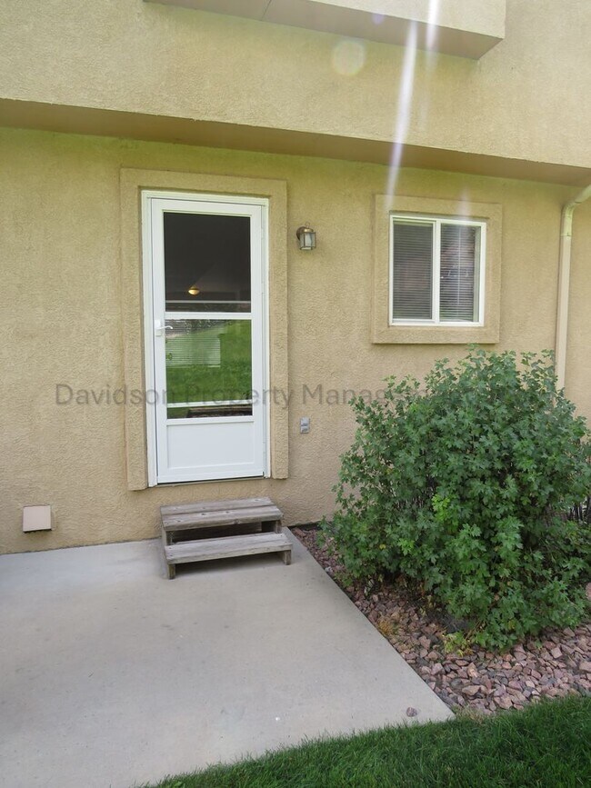 Building Photo - 7860 Antelope Valley Pt
