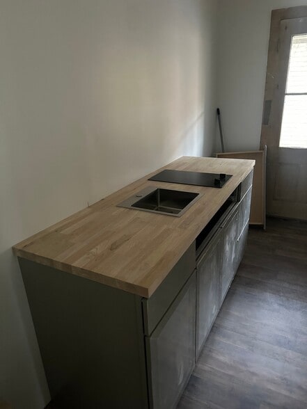 Building Photo - 15 N 6th St