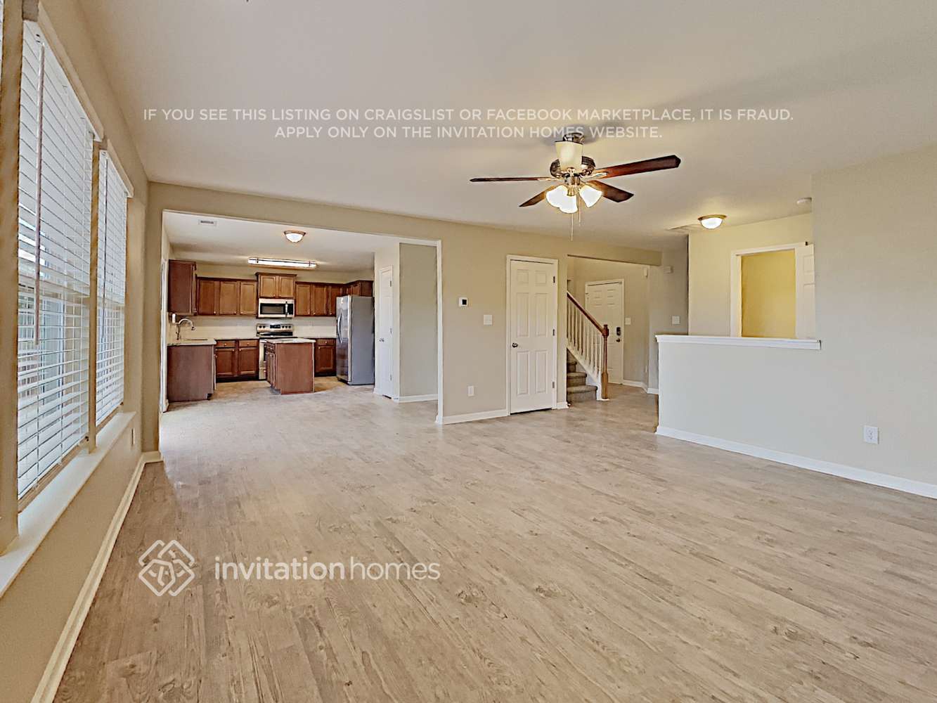 Building Photo - 925 Donington Cir SE
