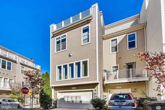 Building Photo - 1458 Piccard Dr