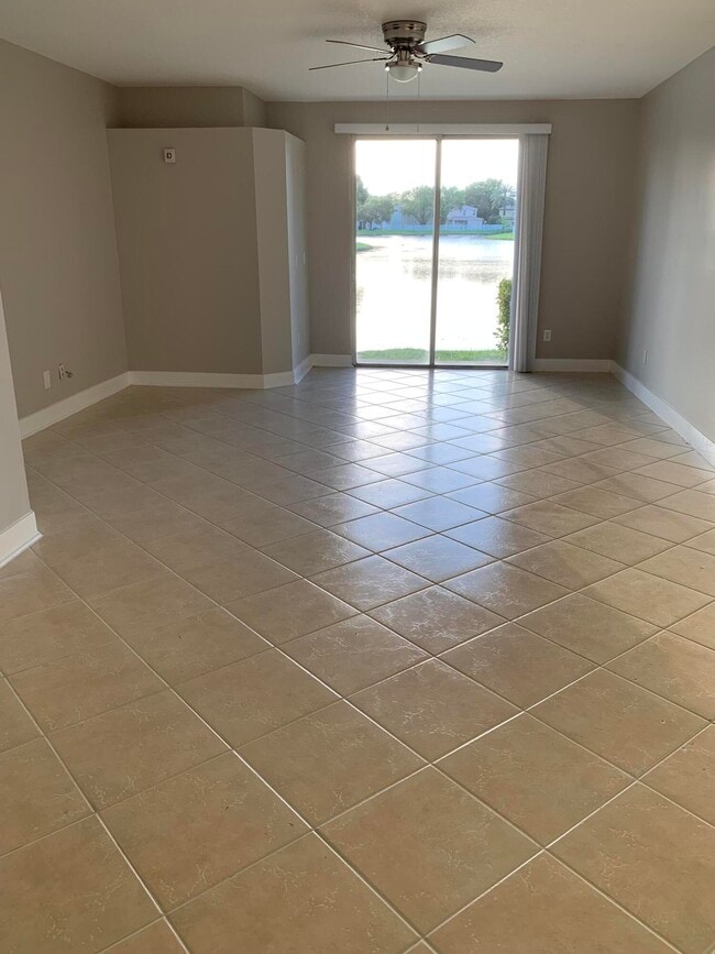 Building Photo - 4811 NW 58th Manor