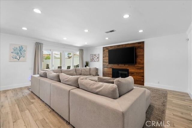 Building Photo - 26111 Hatmor Dr