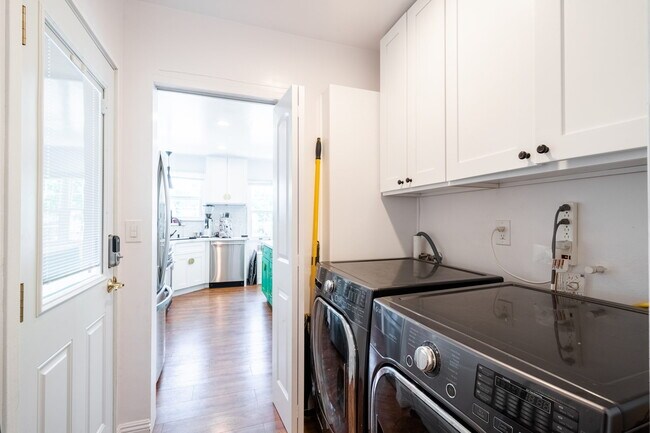 Building Photo - 6307 Tunney Ave