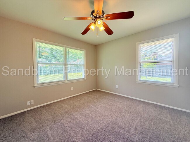Building Photo - FOR LEASE | Midtown Tulsa | Available NOW!