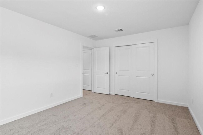 Building Photo - 107 Walnut Hl Ct