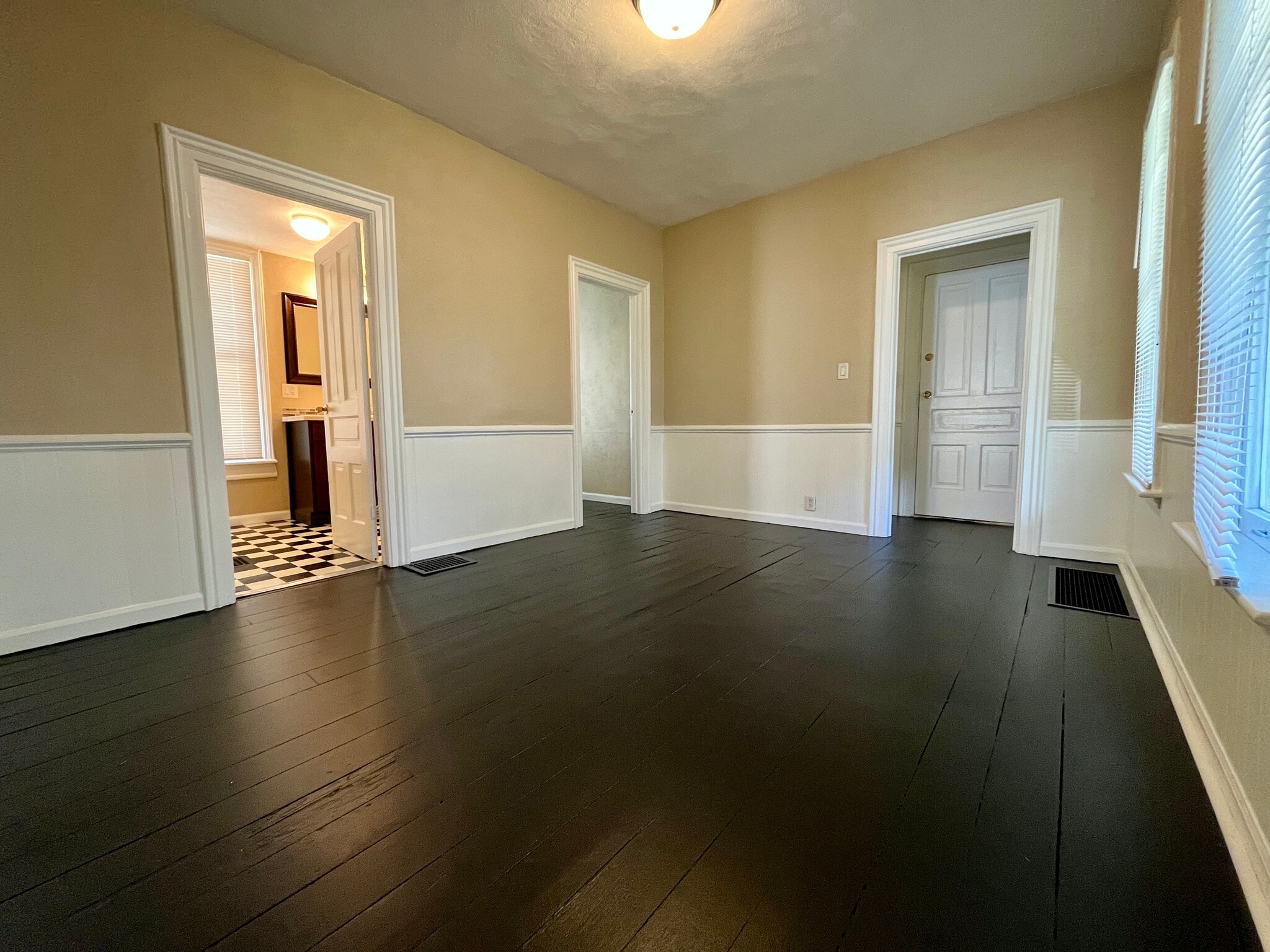 Second Living Area - 825 10th St NW