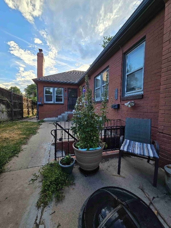 Building Photo - 755 Bellaire St