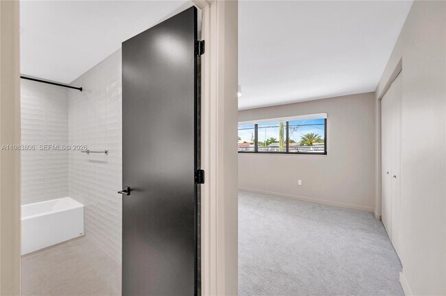 Building Photo - 2211 NE 122nd St