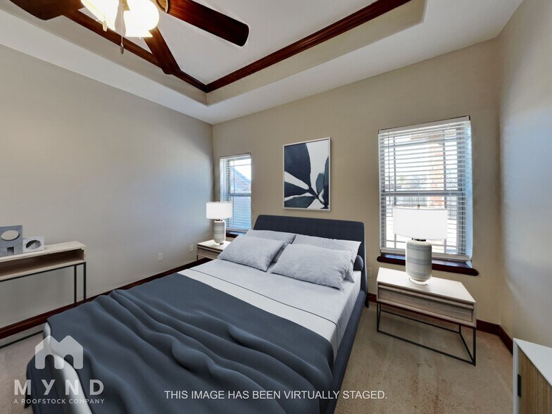 Building Photo - 6001 Bentwood Dr