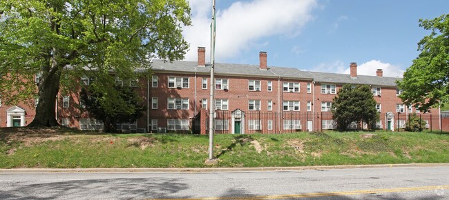 Building Photo - 4500 N Charles st