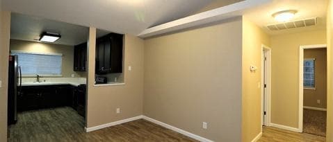 Building Photo - 850 Spaniel Dr