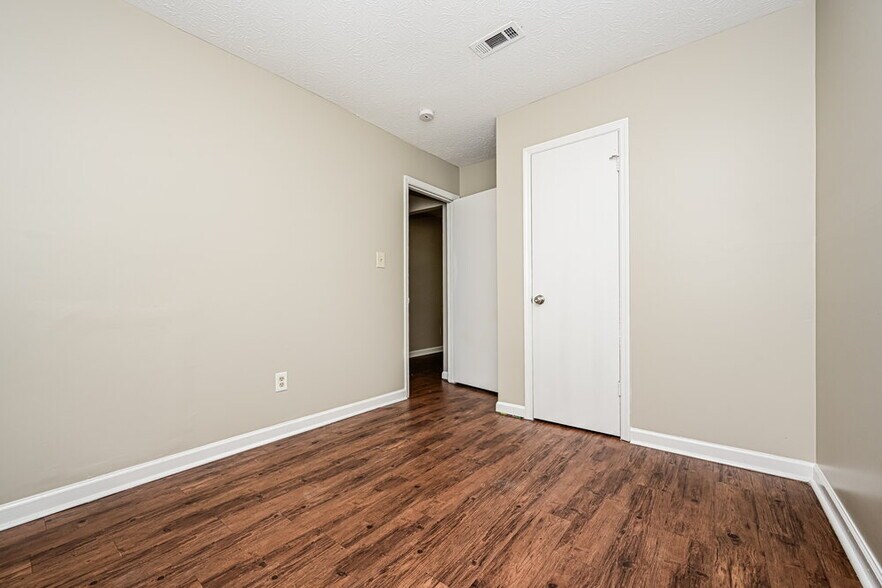 Building Photo - 1161 Salisbury Trail