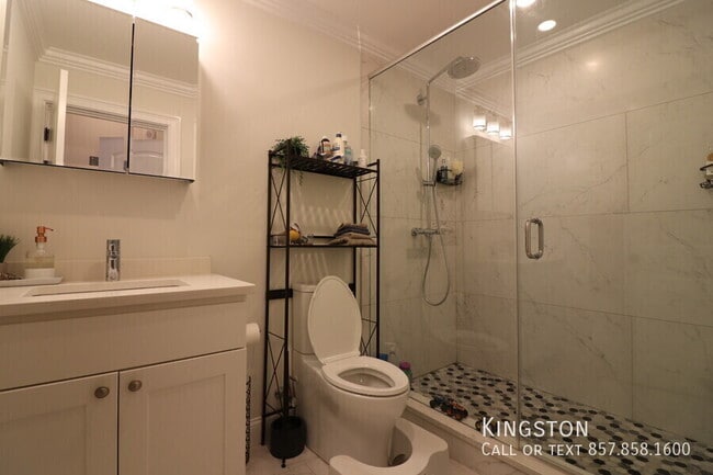 Building Photo - 17 Walk Hill St