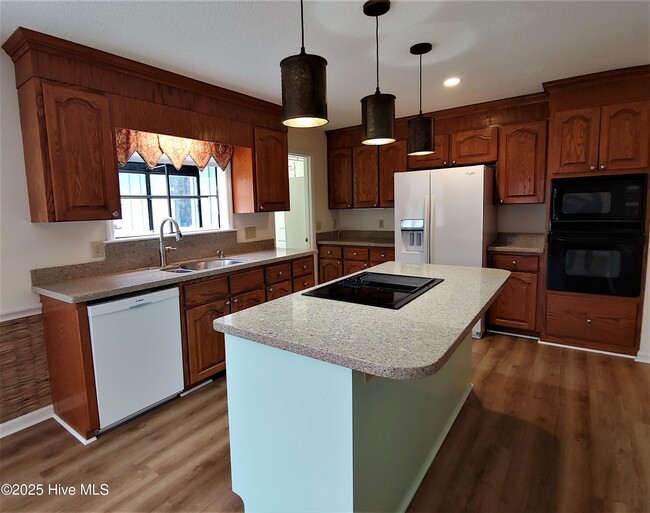 Building Photo - 456 Egret Dr