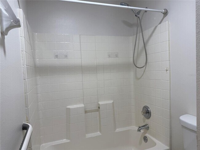 Building Photo - 122 Brightview Dr