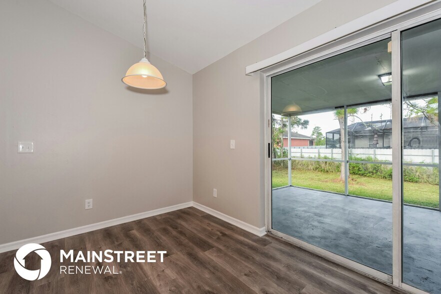 Building Photo - 814 Crystal Ave