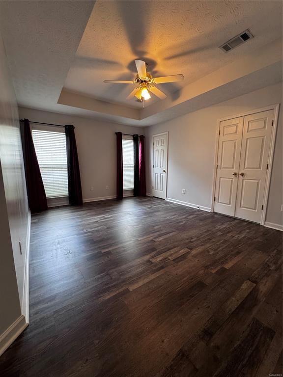 Building Photo - 1801 Young Pointe Blvd