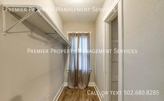 Building Photo - Prime 2 Bedroom in Crescent Hill #4