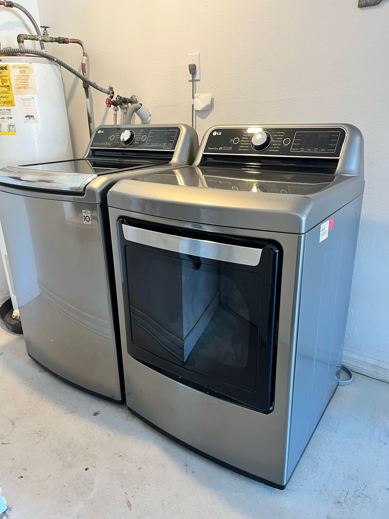 Building Photo - 111 Rosewood Ct