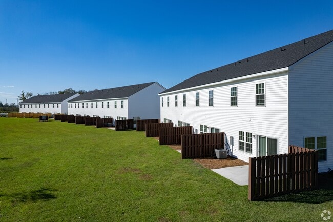 Building Photo - 97 Belleau Woods Cir