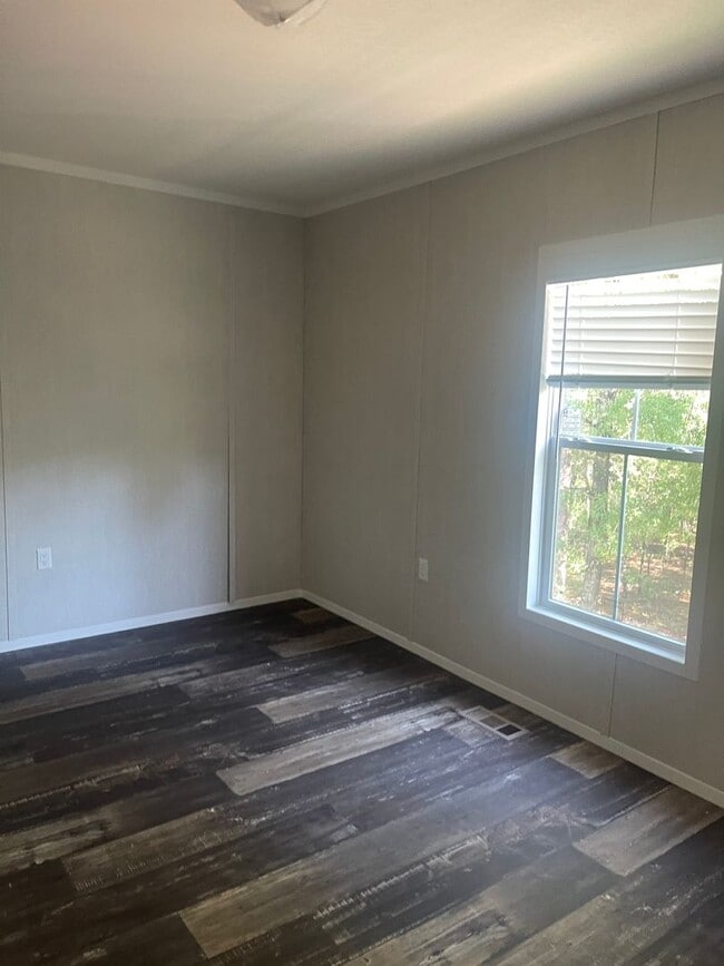 Building Photo - 291 Brookside Dr