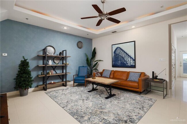 Building Photo - 10 East St