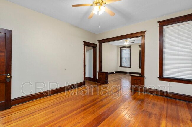 Building Photo - 3404 Hartford St