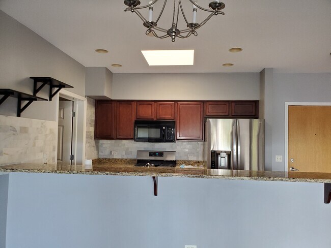 Building Photo - 3501 Wellington Ct