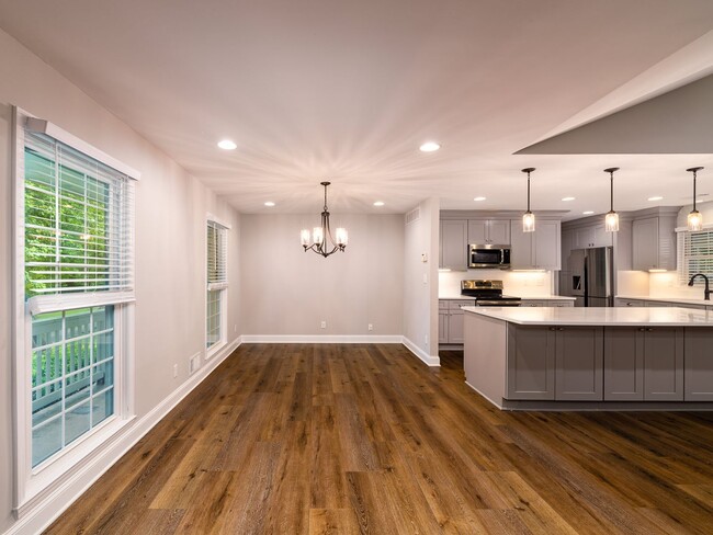 Building Photo - Wonderful Updated Ranch in West Cobb