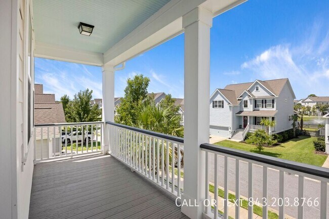 Building Photo - 2219 Midden Dr