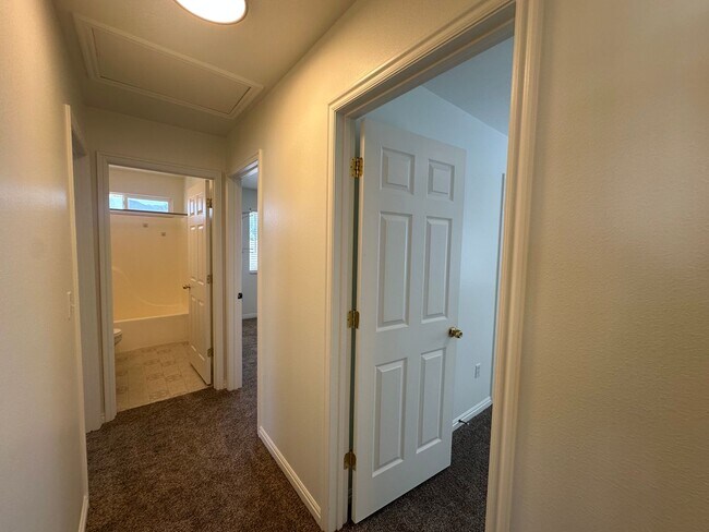 Building Photo - Freshly Painted, New Carpet Throughout - Home For Rent In Springville!!!